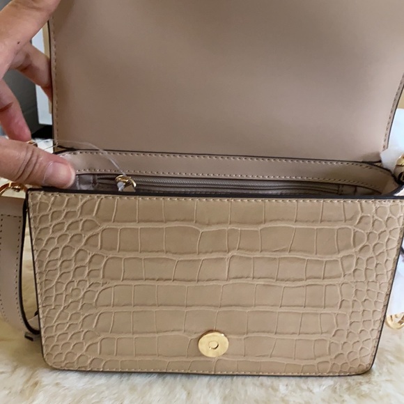 Mk Mercer clutch crossbody - Picture 7 of 9